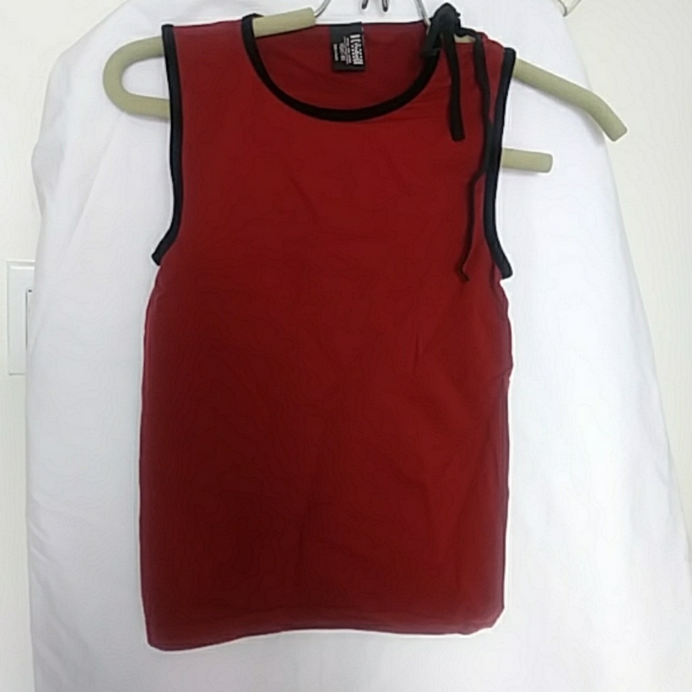 WOLFORD BURGUNDY SLEEVELESS VELEVT MIX TOP, SML